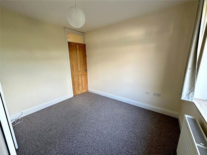 2 Bedroom Bungalow To Rent In Orchard Close, Ringwood, Hampshire, BH24