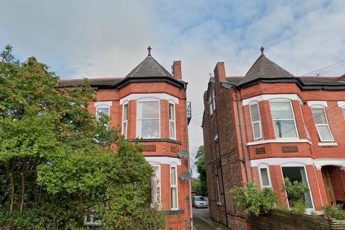 3 Bedroom Flat To Rent In Burton Road, West Didsbury, Didsbury, Manchester, M20