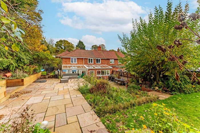 4 Bedroom End Of Terrace House For Sale In Whitwell Road, Norwich, NR1