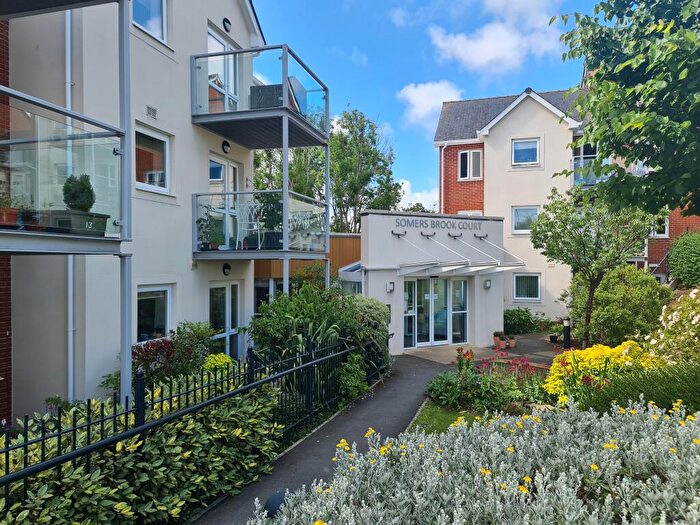 1 Bedroom Apartment To Rent In Somers Brook Court, Newport, PO30