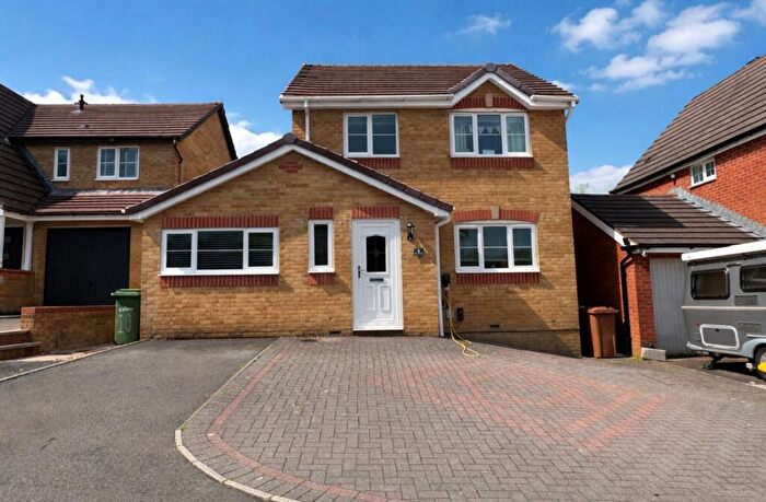3 Bedroom Detached House For Sale In Cae Collen, Blackwood, NP12