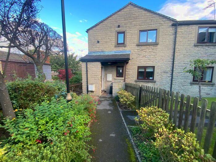 2 Bedroom Flat To Rent In Bobbin Mill Court, Steeton, Keighley, West Yorks, BD20