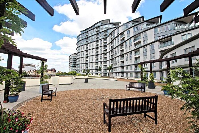 2 Bedroom Apartment To Rent In Woking, Surrey, GU22
