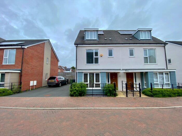 4 Bedroom Semi-Detached House To Rent In Appletree Close, Ravenstone, LE67
