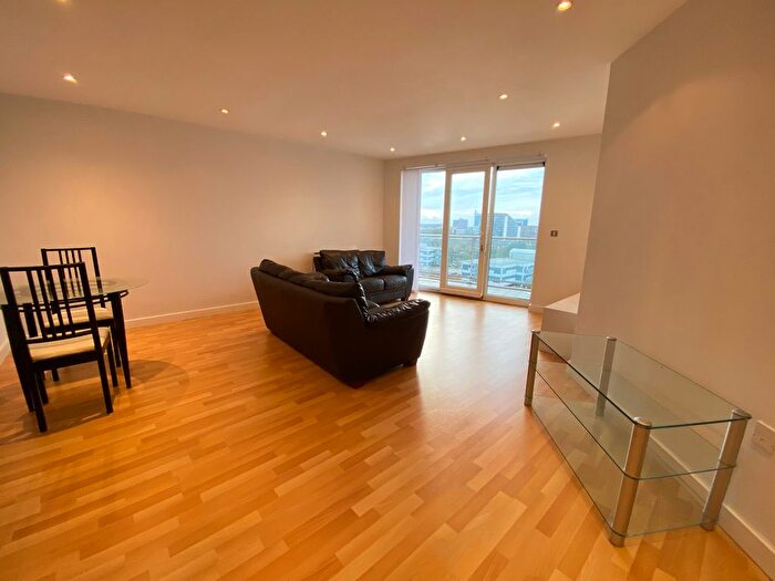 2 Bedroom Flat To Rent In The Quays, Salford, M50