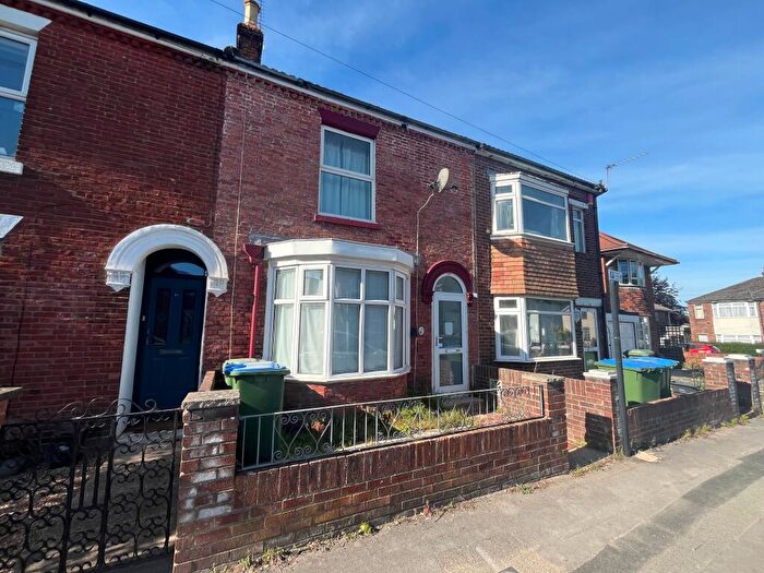 3 Bedroom House To Rent In Padwell Road, Central, SO14