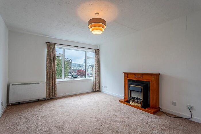 2 Bedroom Terraced House To Rent In Gyle Park Gardens, Edinburgh, EH12