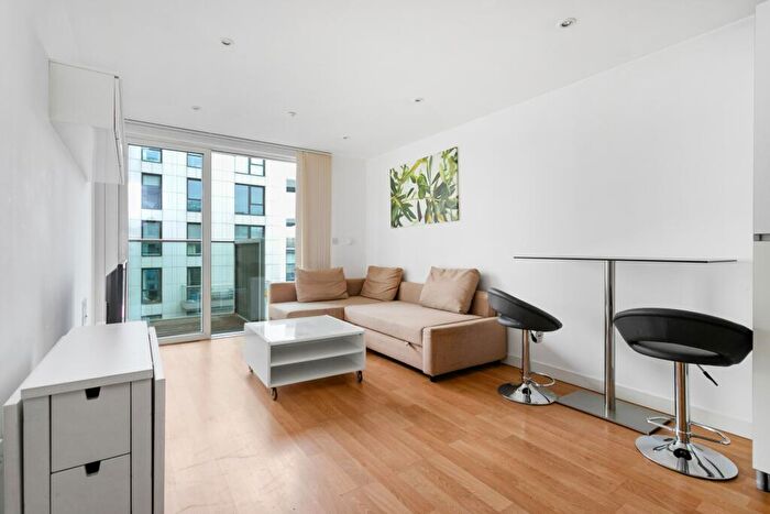 1 Bedroom Apartment To Rent In Residence Tower, Woodberry Grove, N4