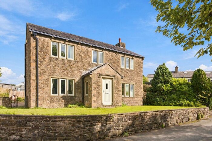 3 Bedroom Detached House For Sale In Loveclough Road, Rossendale, BB4