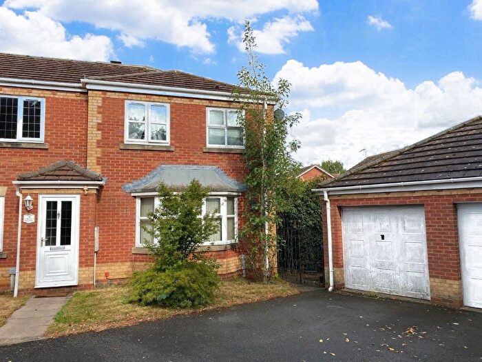 3 Bedroom End Of Terrace House For Sale In Cross Waters Close, Wootton, NN4