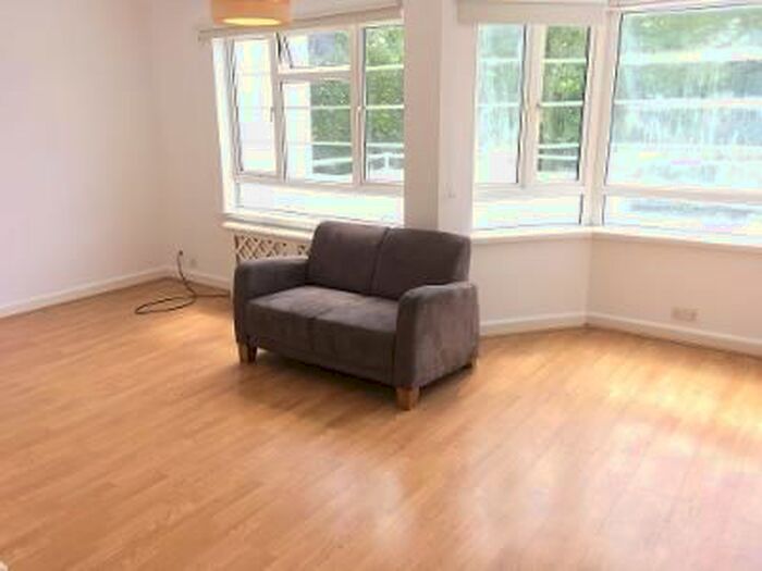 3 Bedroom Flat To Rent In Very Near Uxbridge Road Area, Ealing Broadway, W5