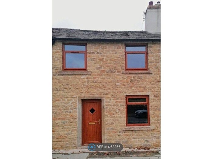 3 Bedroom Terraced House To Rent In Blackamoor Road, Blackburn, BB1