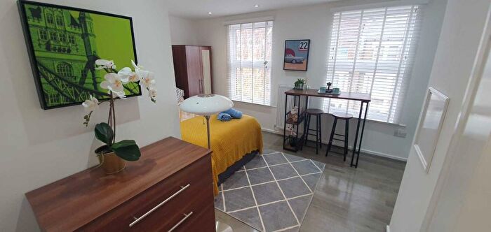 Studio To Rent In Portnall Road, London, W9