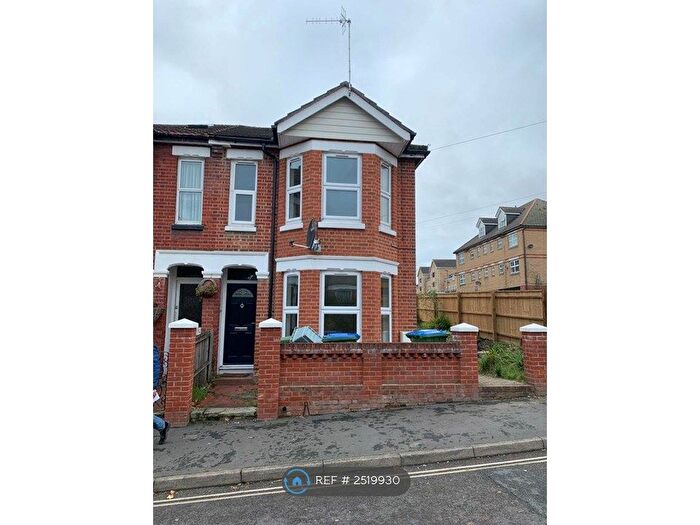 1 Bedroom Flat To Rent In Burlington Road, Southampton, SO15