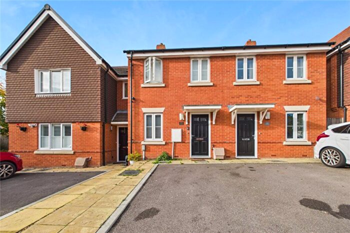 2 Bedroom Semi Detached House For Sale In Garrett Drive, Shinfield, Reading, Berkshire, RG2