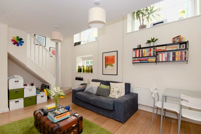 1 Bedroom Flat To Rent In Shepperton Road, Islington, London, N1