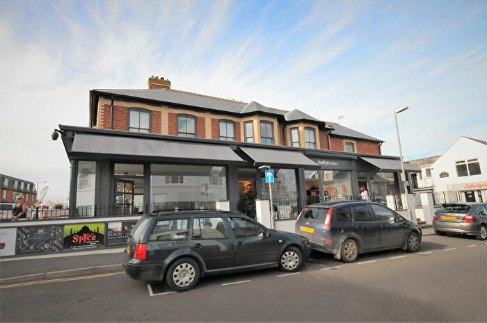 2 Bedroom Flat To Rent In Princes Street, Bude, EX23
