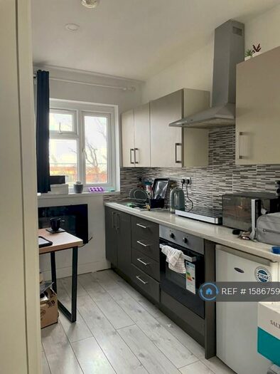 1 Bedroom Flat To Rent In Springbank Road, Lewisham, SE13