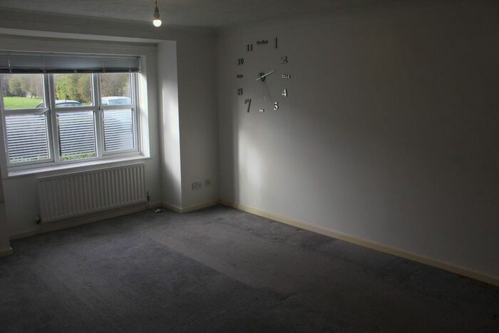 2 Bedroom Flat To Rent In Mccudden Road, Dartford, DA1