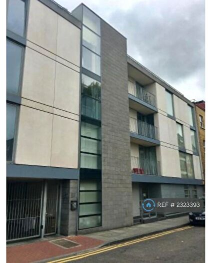 2 Bedroom Flat To Rent In Bacon Street, London, E2