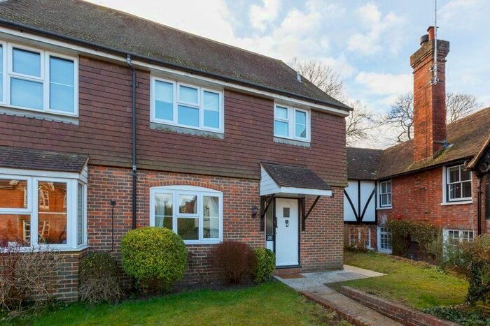 3 Bedroom Semi-Detached House To Rent In High Street, Chipstead, Sevenoaks, TN13