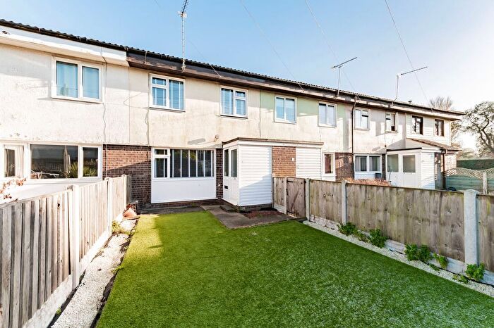 3 Bedroom Terraced House For Sale In Berberis Green, Gorleston, NR31
