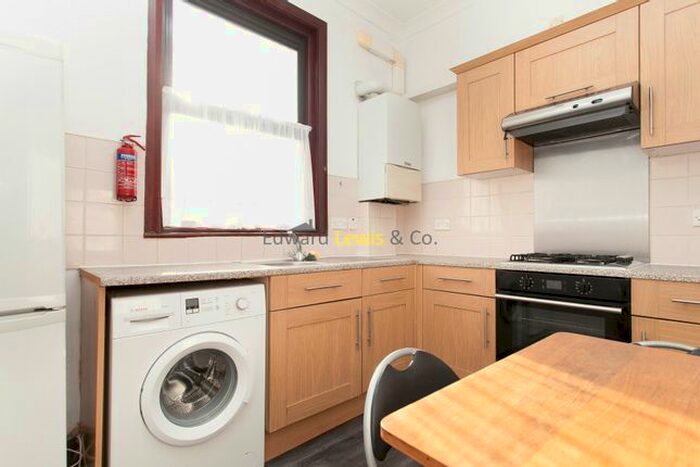 1 Bedroom Flat To Rent In Batley Place, London, N16