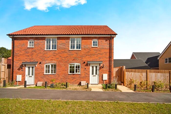 2 Bedroom Semi-Detached House For Sale In How Walk, Onehouse, Stowmarket, IP14