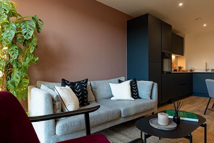 2 Bedroom Flat To Rent In Flat, Rockingham Street, Sheffield, S1