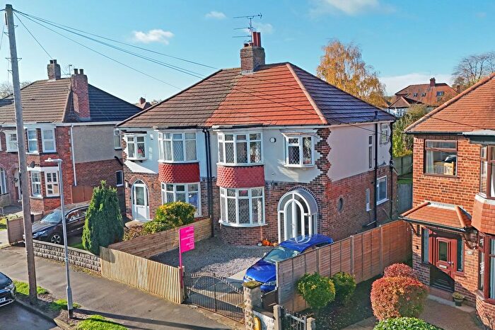 3 Bedroom Semi Detached House For Sale In Windsor Avenue, Anlaby, HU10