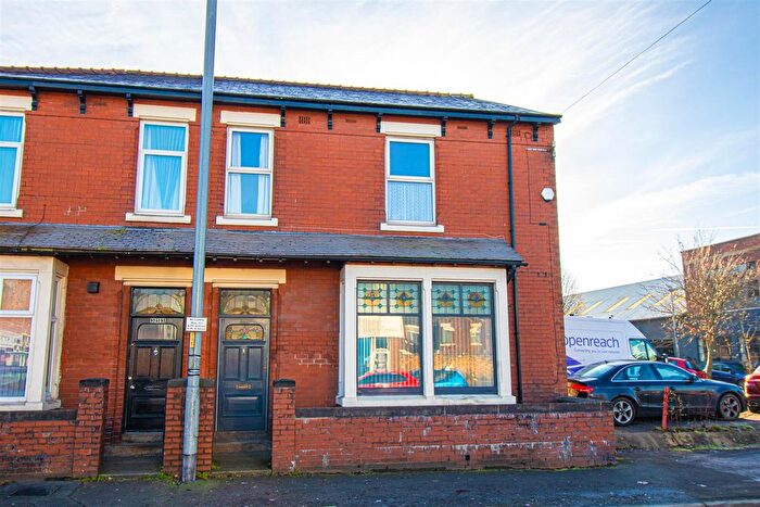 3 Bedroom End Terrace House To Rent In Blackpool Road, Fulwood, Preston, PR2