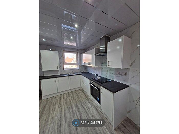 3 Bedroom Flat To Rent In Mitchell Street, Coatbridge, ML5