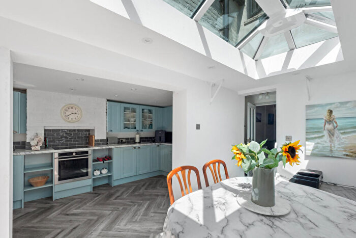 3 Bedroom House For Sale In Wareham, Dorset, BH20 - Photo 6