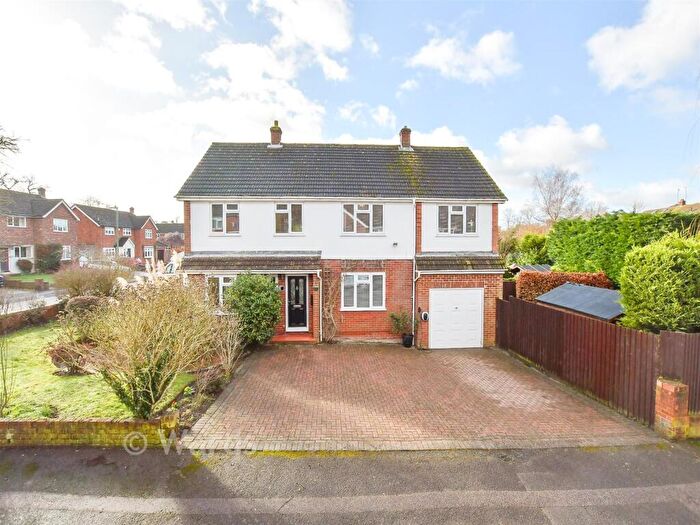 5 Bedroom Detached House For Sale In Mallings Drive, Bearsted, Maidstone, Kent, ME14