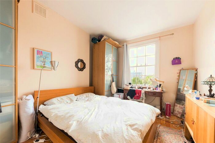 3 Bedroom Terraced House To Rent In Hemingford Road, Islington Central, N1