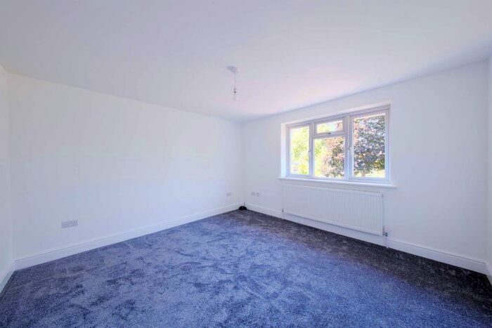 3 Bedroom Terraced House To Rent In Fairacre, Maidenhead, SL6