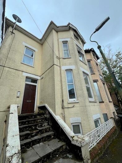 Flat To Rent In Studio Flat - Centre Of Bournemouth Town Centre, BH1