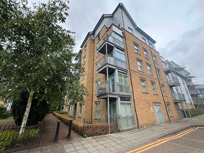 2 Bedroom Flat To Rent In Bingley Court, Canterbury, CT1
