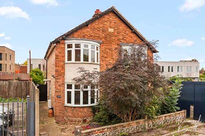 2 Bedroom Semi-Detached House For Sale In High Street, Epping, CM16