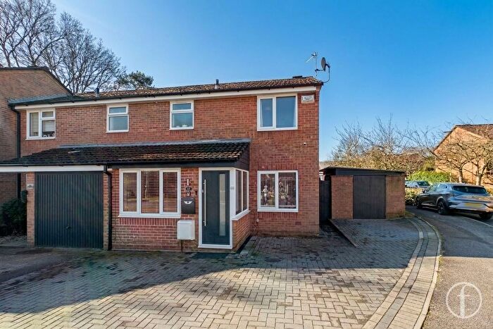3 Bedroom End Terrace House For Sale In Berrywood Gardens, Hedge End, SO30