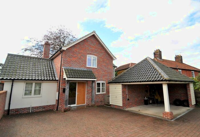 3 Bedroom Detached House To Rent In Holton Road, Halesworth, IP19