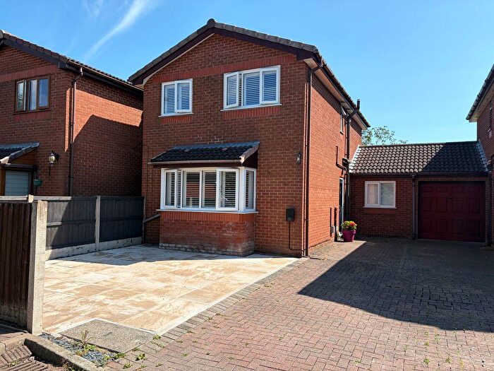 3 Bedroom Link Detached House For Sale In Pavilion View, Croston, PR26