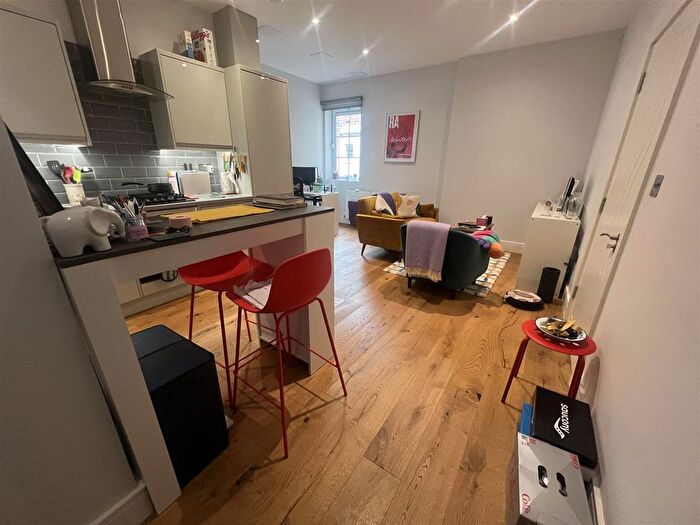 1 Bedroom Flat To Rent In Newfoundland Circus, Bristol, BS2