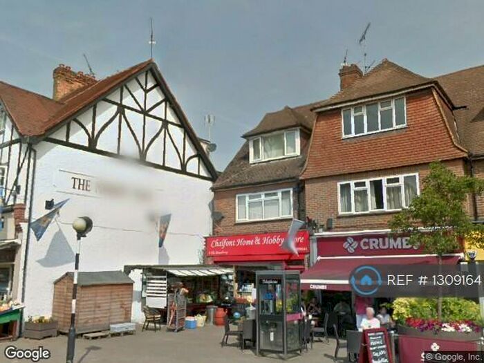 2 Bedroom Flat To Rent In Market Place, Chalfont St. Peter, Gerrards Cross, SL9