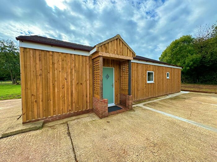 2 Bedroom Barn Conversion To Rent In Rotten Row, Chichester, PO20
