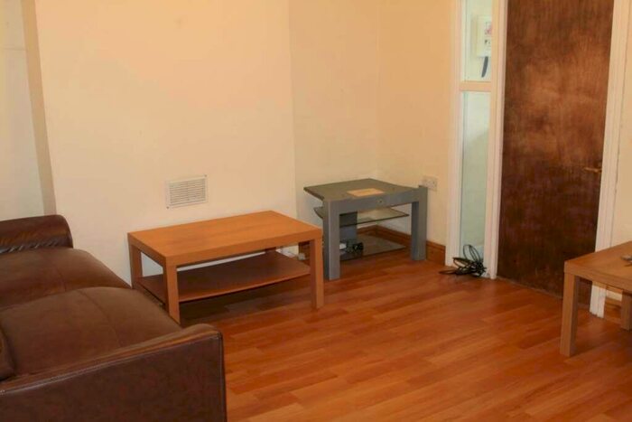 3 Bedroom Terraced House To Rent In Rhymney Street, Cathays, Cardiff, CF24