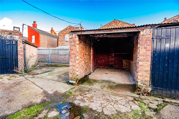 Garage / Parking To Rent In Cambridge Street, Cleethorpes, DN35