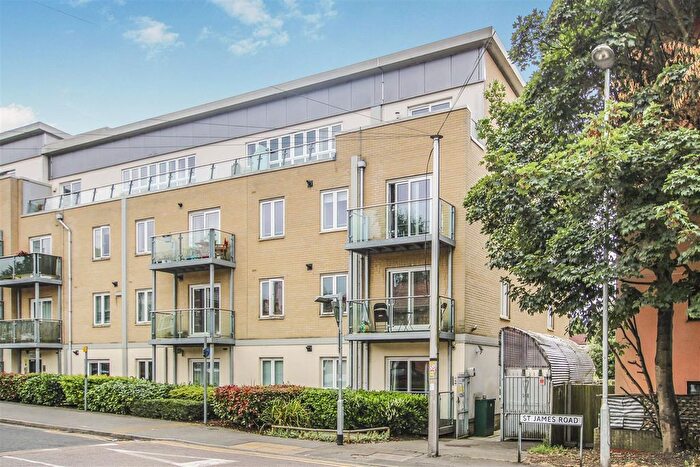 2 Bedroom Flat For Sale In St. James Road, Brentwood, CM14