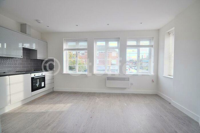 1 Bedroom Apartment To Rent In Court Road, London, SE9