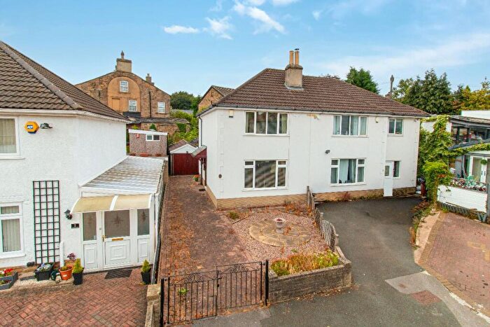 2 Bedroom Semi-Detached House For Sale In Driftholme Road, Drighlington, BD11